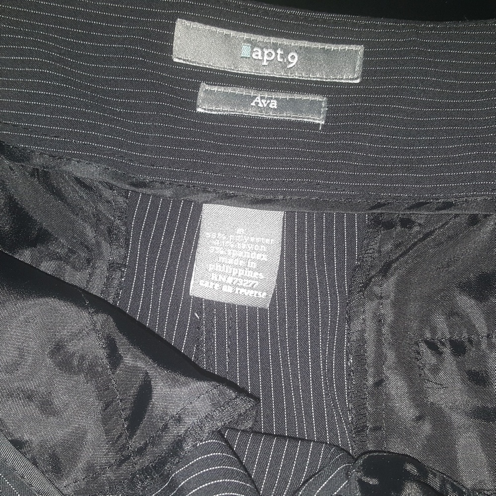 Apt. 9. Ava fit. Pin stripe pants size 10.